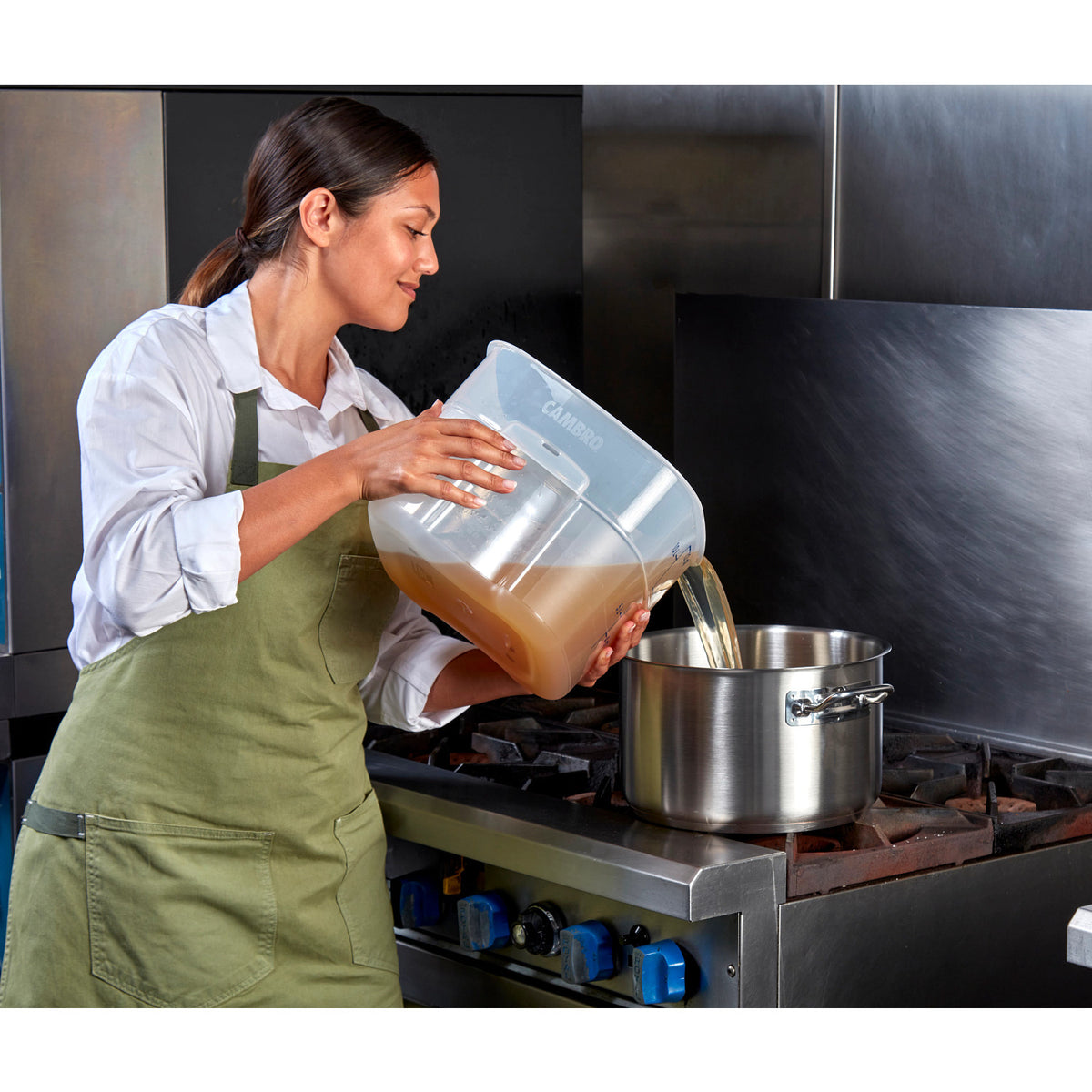 Cambro 12SFSPROPP190 FreshPro CamSquares Square Food Storage Container, 12 qt., Translucent - Translucent