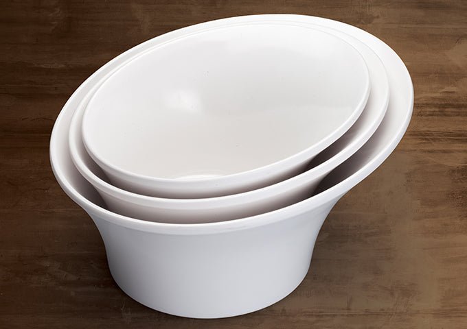 Winco WDM004 - 203, 8 - 1/2"Dia Priscila Melamine Angle Bowl, White, 24pcs/case