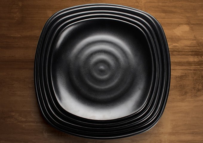 Winco WDM013 - 305, Rika 12 - 3/4" Melamine Square Plate, Black, 12pcs/case