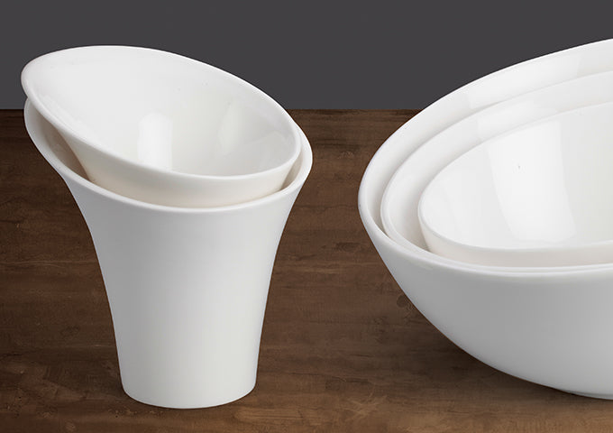 Winco WDP003-201, 6-1/2"Dia. Porcelain Angled Bowl, Creamy White, 36pcs/case