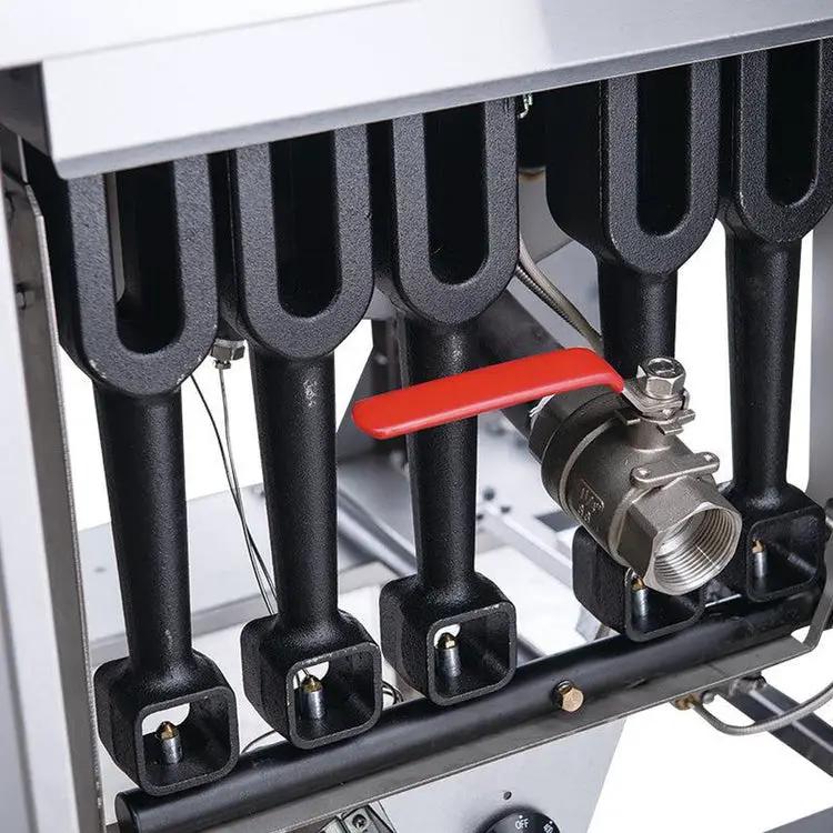 Dukers DCF4-NG four tube burner detail showing even heat distribution across the frypot