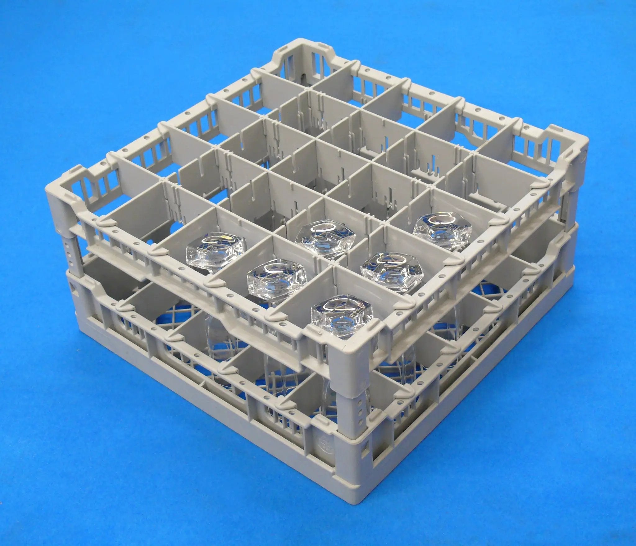 Lamber CC00127 High-Density Glass Rack 25 Compartments 7.5 inch