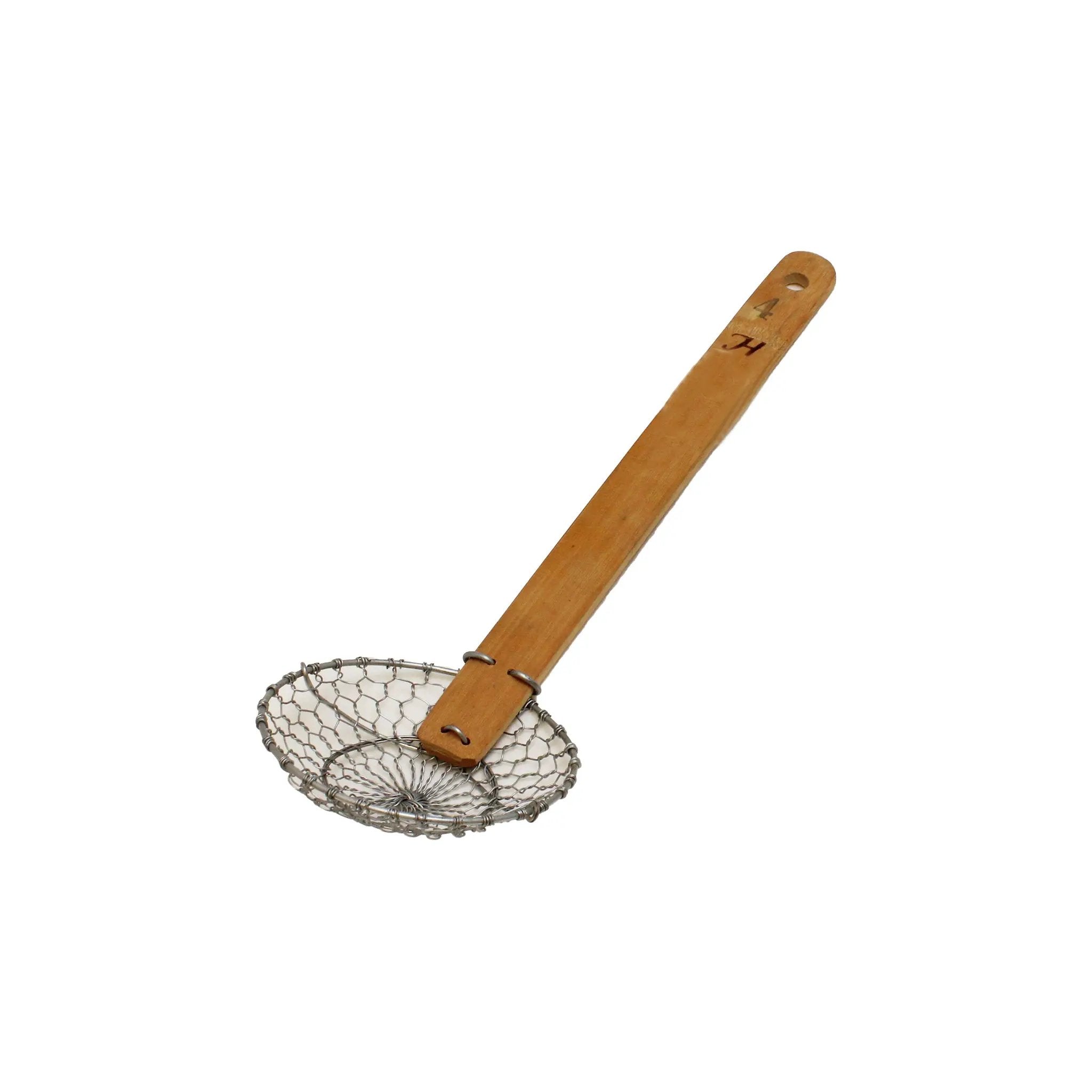 Thunder Group 4" Diameter x 1-1/4" Height, Galvanized Coarse Mesh Skimmer, Galvanized Wire Mesh with 9-1/8" length x 1" width Bamboo Handle by Thunder Group (thunder-group-4-diameter-x-1-1-4-height-galvanized-coarse-mesh-skimmer-galvanized-wire-mesh-with-9-1-8-length-x-1-width-bamboo-handle)