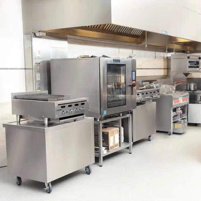 Vulcan VACB25 25 3/8" Radiant Charbroiler with Cast Iron Grates, Natural Gas - view 4