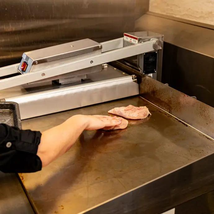 Vulcan VMCS-101 10 2/5" Clamshell Hood for Vulcan and Wolf Electric Griddles - view 6