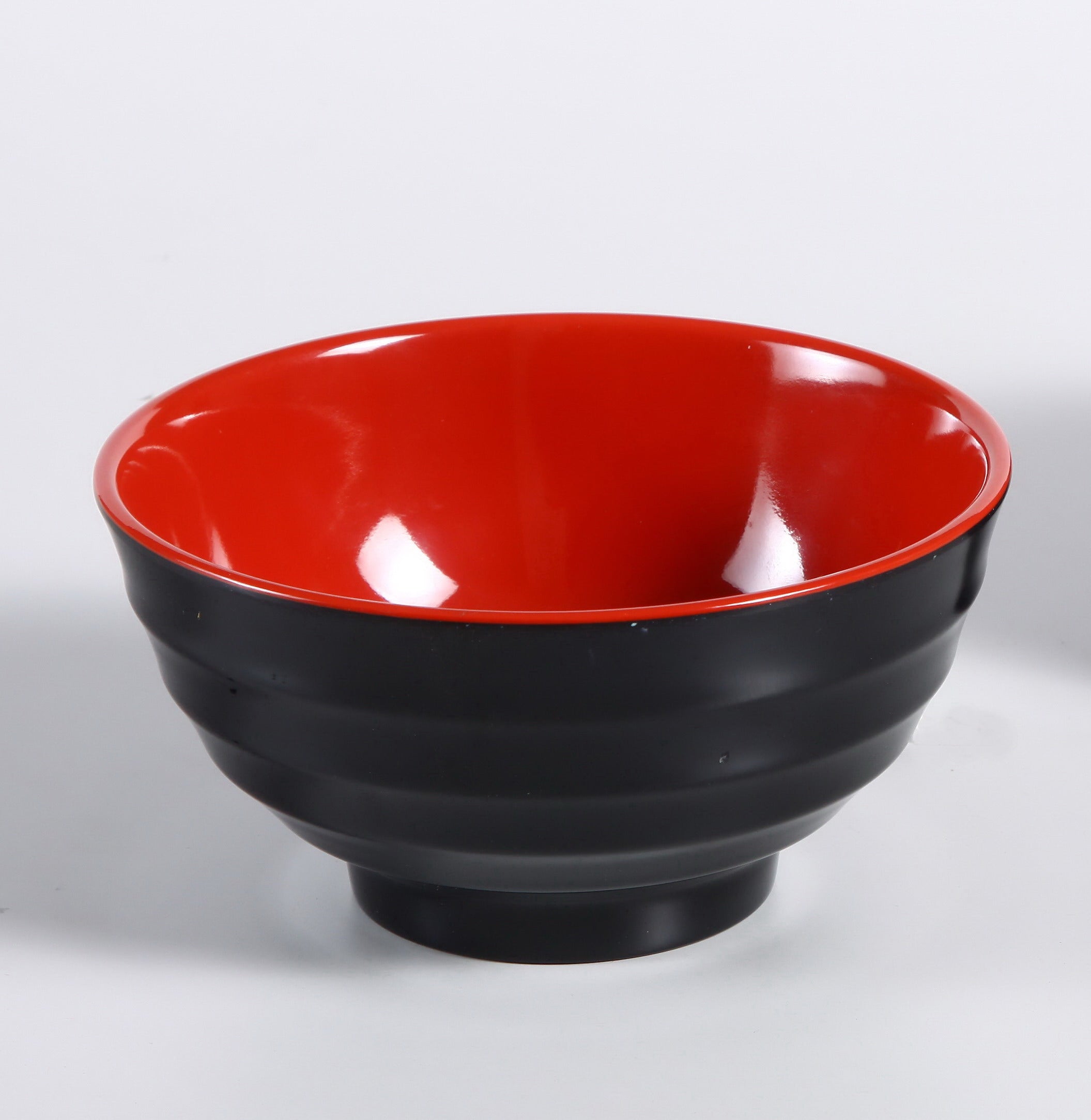 Yanco CR - 528 Black and Red Two - Tone Soup Bowl, 22 oz Capacity, 3.25" Height, 6.75" Diameter, Melamine, Black/Red Color, Pack of 48