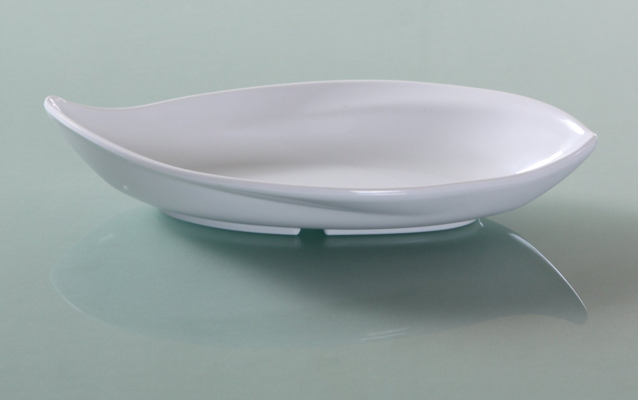 Yanco VE - 516 Venice Deep Plate, 30 oz Capacity, 16" Length, 7.75" Width, Melamine, Pack of 12