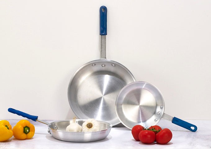 WINCO AFP - 10A - H Aluminum Fry Pan - 10 inch - Natural Finish with Silicone Sleeve- multiple sizes shown